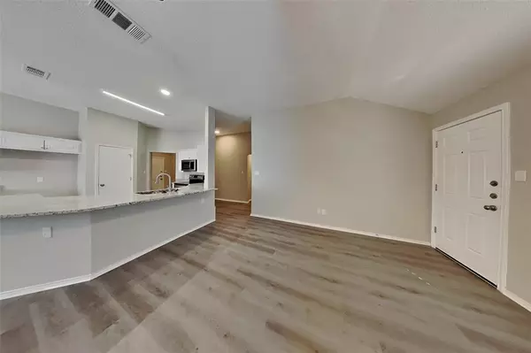 Arlington, TX 76002,7921 Mourning Dove Drive