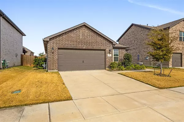 Haslet, TX 76052,2004 Sun Star Drive