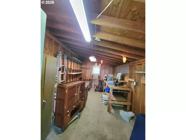 Eugene, OR 97402,1199 N TERRY ST #309