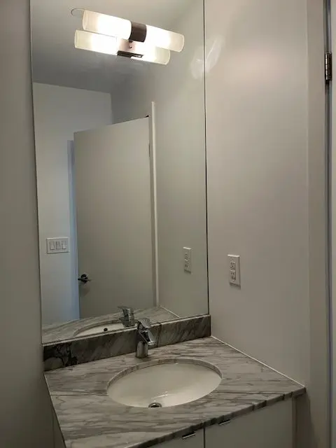 Toronto C01, ON M6K 3R5,150 East Liberty ST #2509