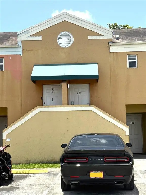 Fort Lauderdale, FL 33313,2451 NW 56th Ave #206