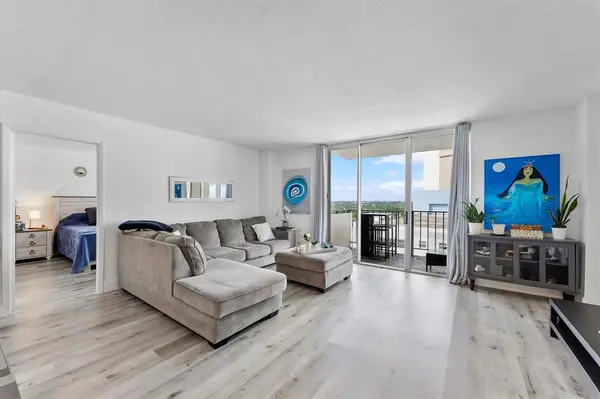 Pompano Beach, FL 33062,1900 S Ocean Blvd #10J