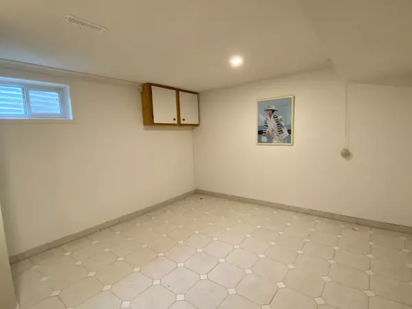 Markham, ON L3P 6N7,58 Foundry CRES