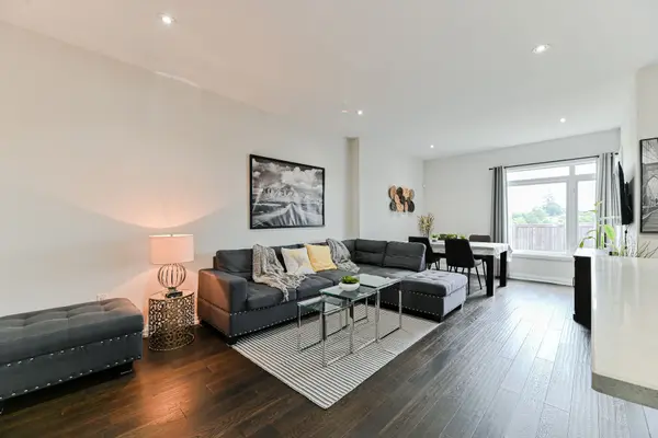 Hamilton, ON L8J 0K9,35 Midhurst HTS #15