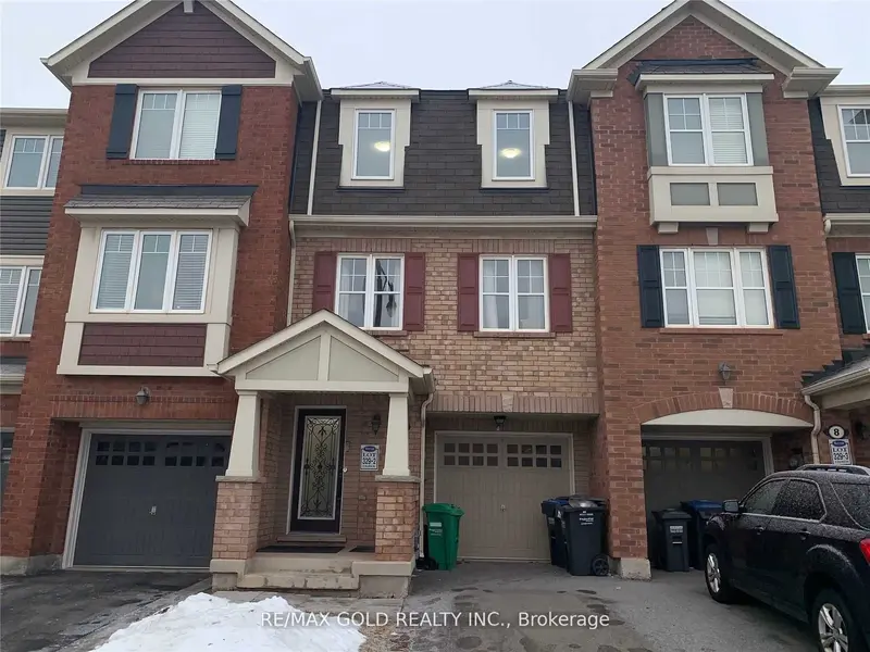 6 Stemford RD, Brampton, ON L7A 0S5