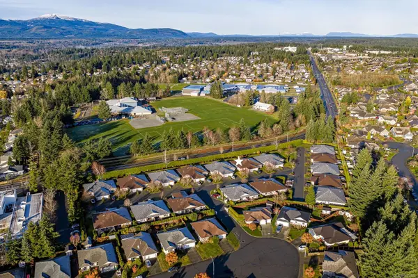 1919 St. Andrews Pl #117, Courtenay, BC V9N 9J4