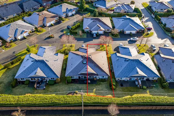 1919 St. Andrews Pl #117, Courtenay, BC V9N 9J4