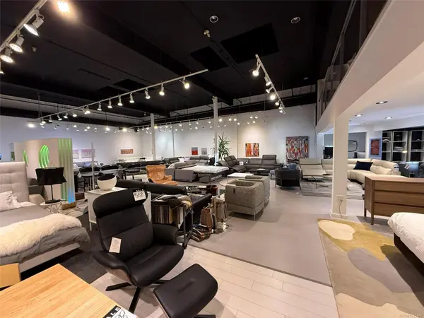 520 Herald St, Victoria, BC V8T 0C8