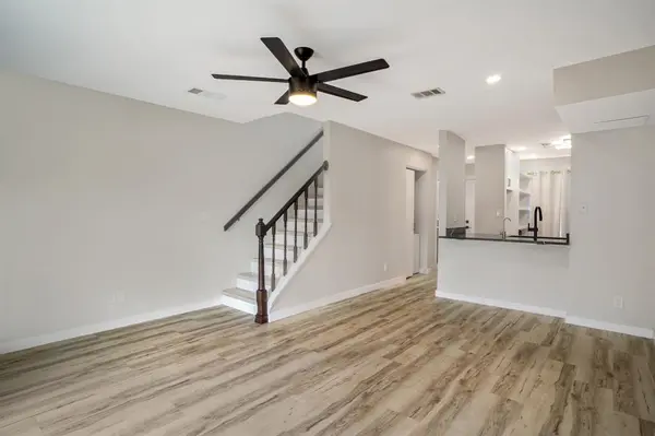 Denton, TX 76201,618 W Collins Street