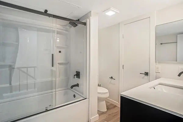 Denton, TX 76201,618 W Collins Street