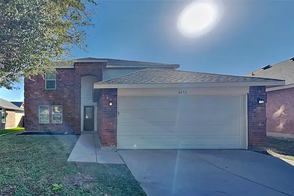 4873 Parkview Hills Lane, Fort Worth, TX 76179