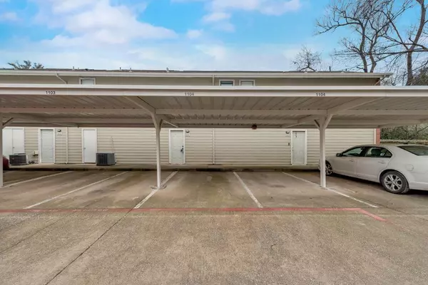 Dallas, TX 75243,8404 Forest Lane #1104