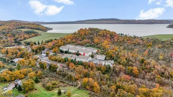 41 Conover Ter, Lebanon Boro, NJ 08833