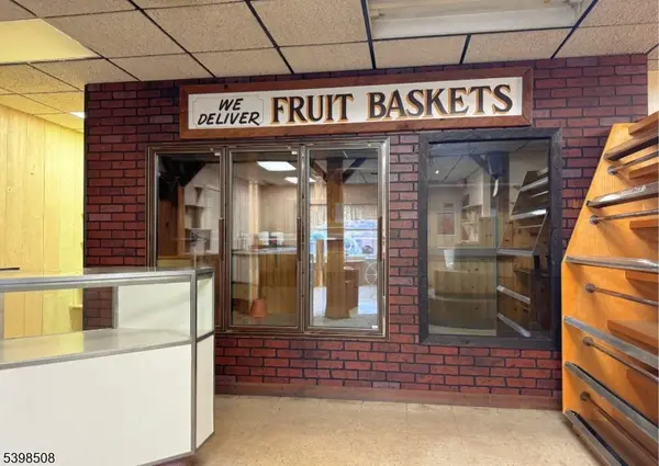 Fanwood Boro, NJ 07023,265 South Ave