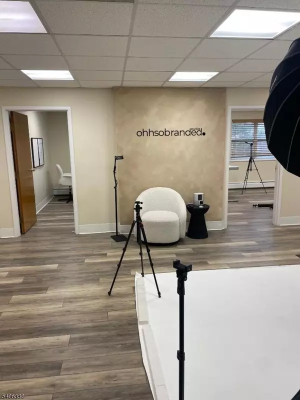 Springfield Twp., NJ 07081,110 Hillside Ave