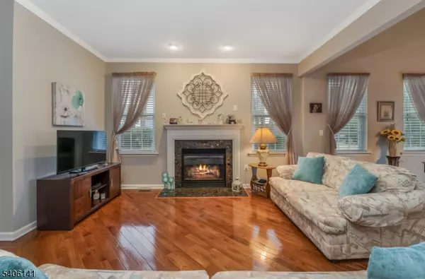 Raritan Twp., NJ 08822,107 Samson Dr