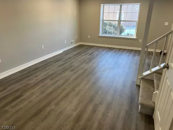 Franklin Twp., NJ 08873,23 Nottingham Way