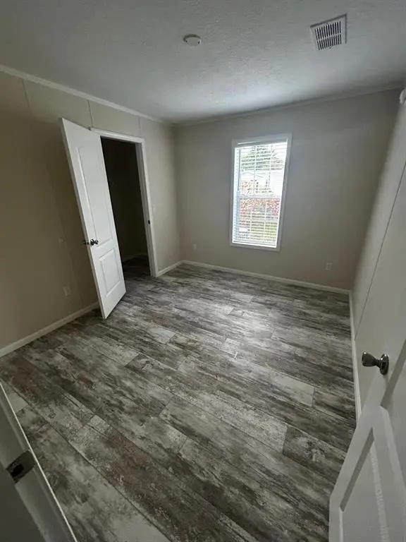 Plantation, FL 33325,404 NW 134th Ave