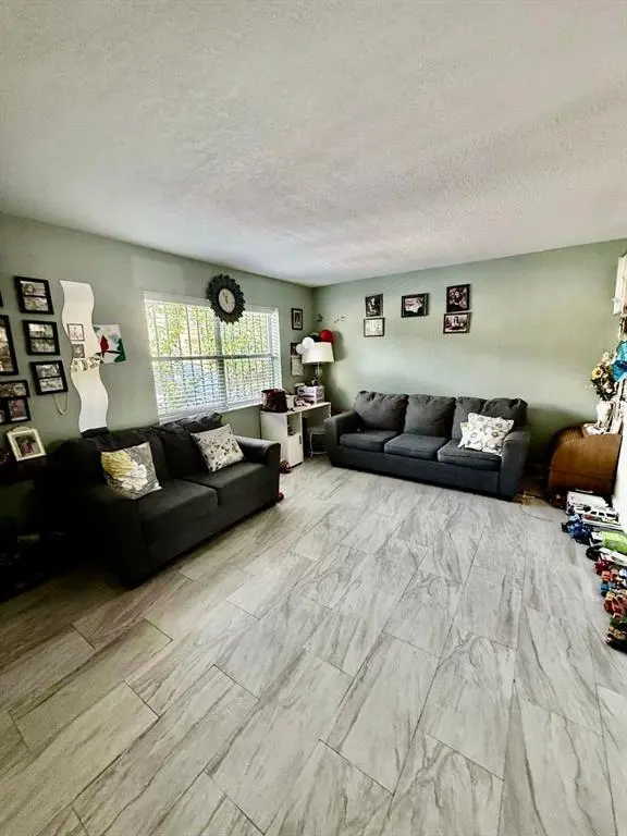 Lauderhill, FL 33313,5601 Blueberry Ct #157