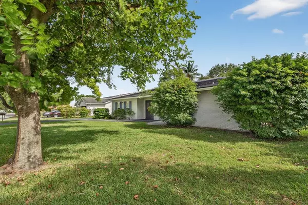 Coral Springs, FL 33065,2421 NW 114th Ave