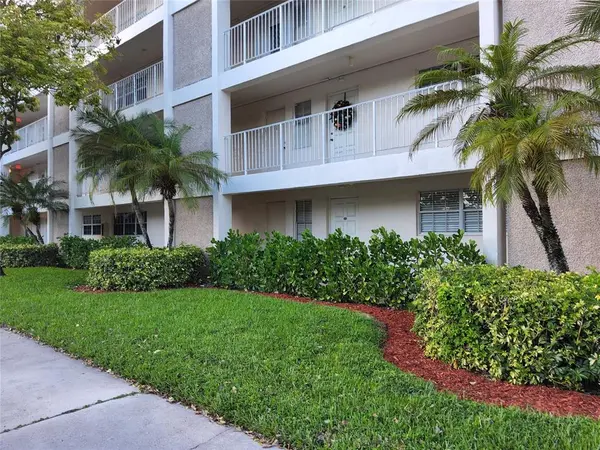 Pompano Beach, FL 33069,3151 S Palm Aire Dr #107