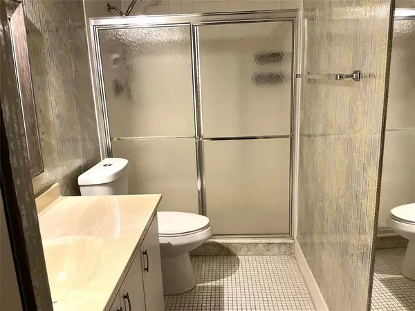 Coconut Creek, FL 33066,2303 Lucaya Ln #F3