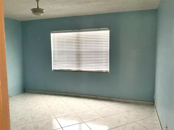 Coconut Creek, FL 33066,2303 Lucaya Ln #F3