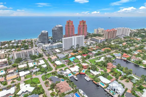 Fort Lauderdale, FL 33305,2212 NE 32nd Ave