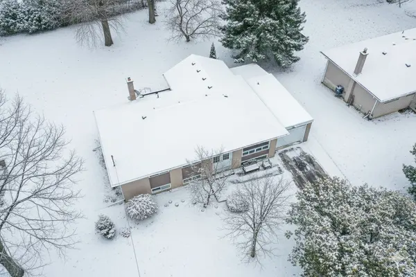 25 Norman AVE, King, ON L0G 1N0