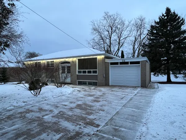 25 Norman AVE, King, ON L0G 1N0
