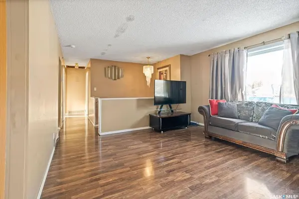 Regina, SK S4R 7P3,50 Hyland CRESCENT