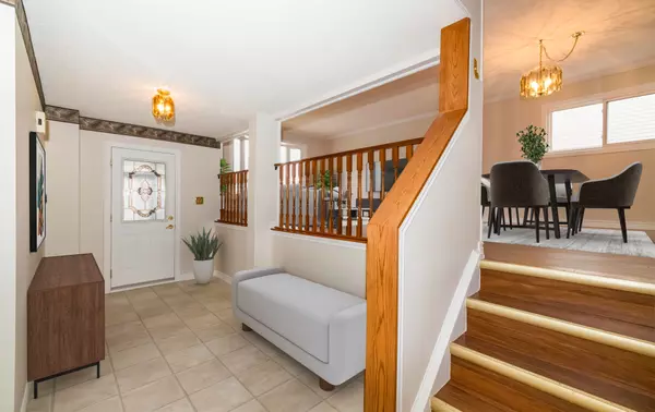 Milton, ON L9T 4E3,830 Syer DR