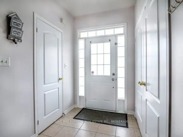 Brampton, ON L6R 3L8,26 Polar Bear PL