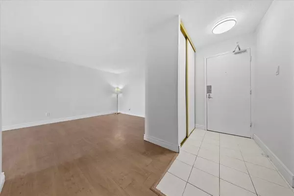 Mooneys Bay - Carleton Heights And Area, ON K2C 3L6,900 Dynes RD #1201