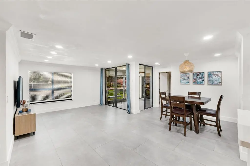 Coconut Creek, FL 33066,4125 S Carambola Cir #2126