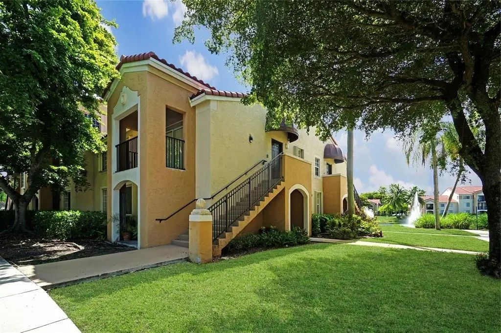 Miramar, FL 33025,2153 Renaissance Blvd #208