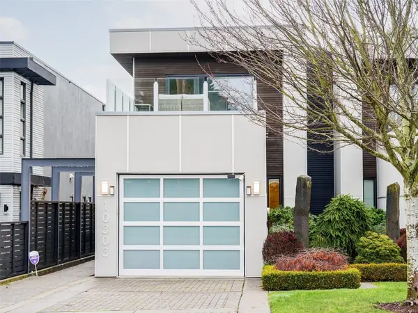 10303 Resthaven Dr, Sidney, BC V8L 3H2