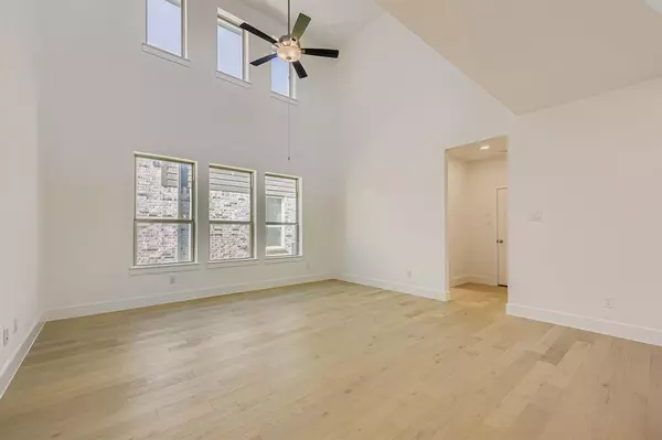 Fort Worth, TX 76052,1724 Cornwall Avenue