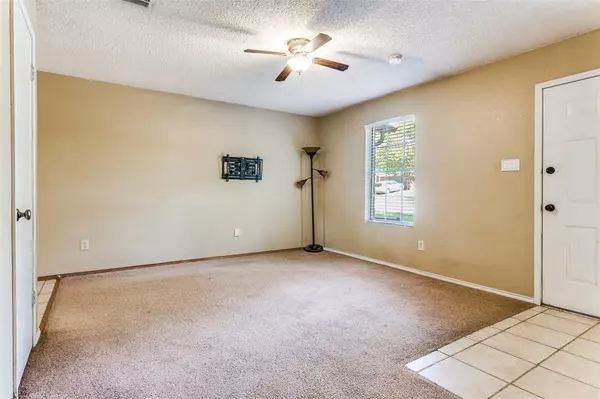 Burleson, TX 76028,825 Blue Ridge Drive