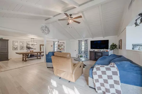 Whitney, TX 76692,207 E Wilson Avenue