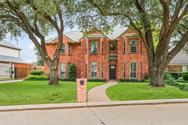 3228 Oakdale Drive,  Hurst,  TX 76054
