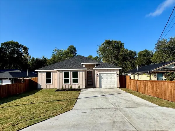 Dallas, TX 75216,4247 Gladewater Road