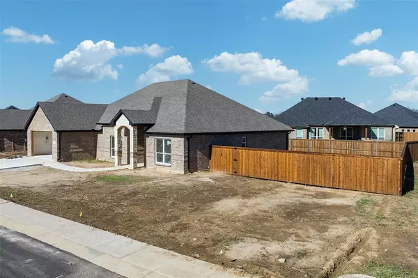 Mabank, TX 75147,502 Limestone Circle