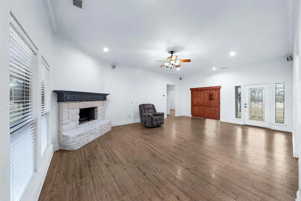 Terrell, TX 75160,10471 Holly Creek Road