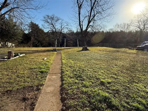 Dallas, TX 75227,2142 Riverway Drive