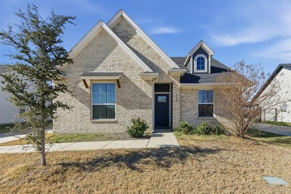 649 Charlotte Lane, Burleson, TX 76028