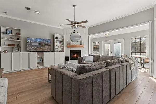 Burleson, TX 76028,1008 Oak Valley Road