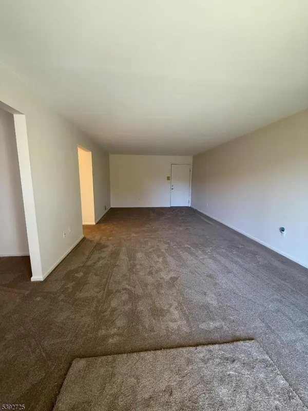 Independence Twp., NJ 07840,5111 Austin Ct #11