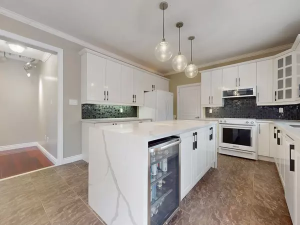 Ajax, ON L1T 4M9,46 Williamson DR W