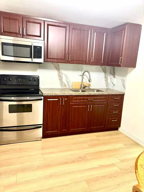 Toronto E05, ON M1T 2X2,27 Dalbret CRES #Bsmt